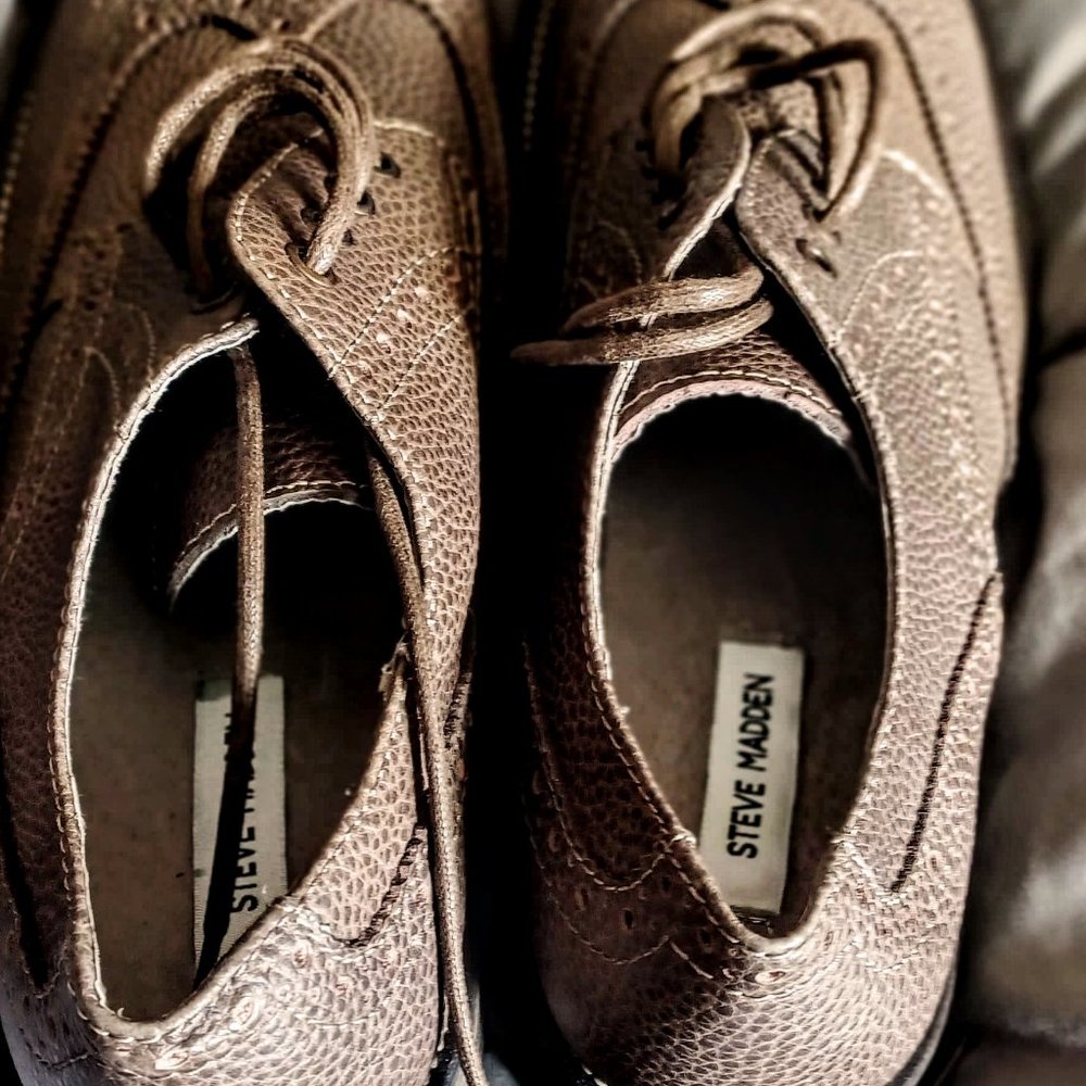 shoes - Picture 2 of 2